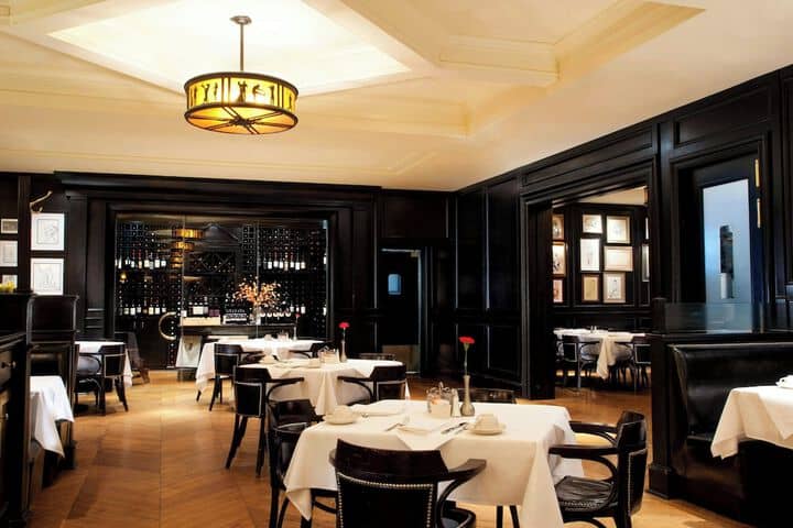 Dining 40 of 86